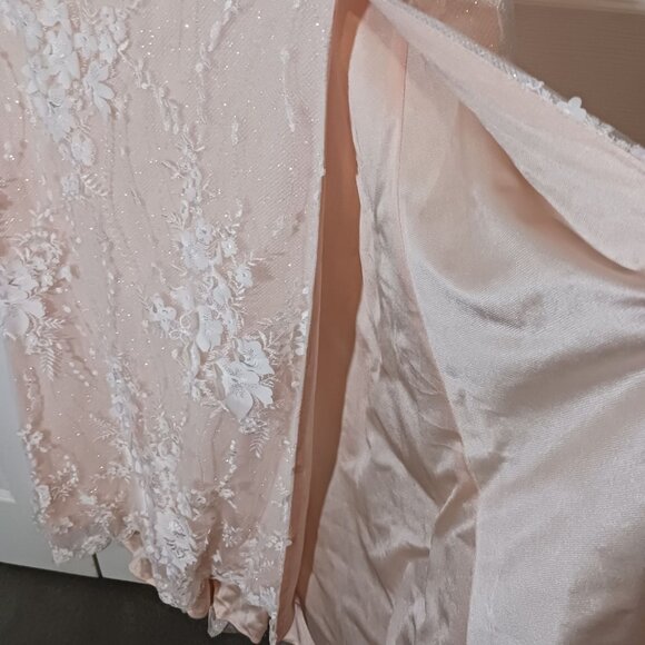 NEW Mac Duggal Glitter Floral Applique Column Evening Gown Ivory Size 12 Wedding - Picture 11 of 16